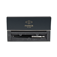 Bolígrafos Parker en elegante caja negra, diseño único para abrir la puerta a publicidad creativa.
